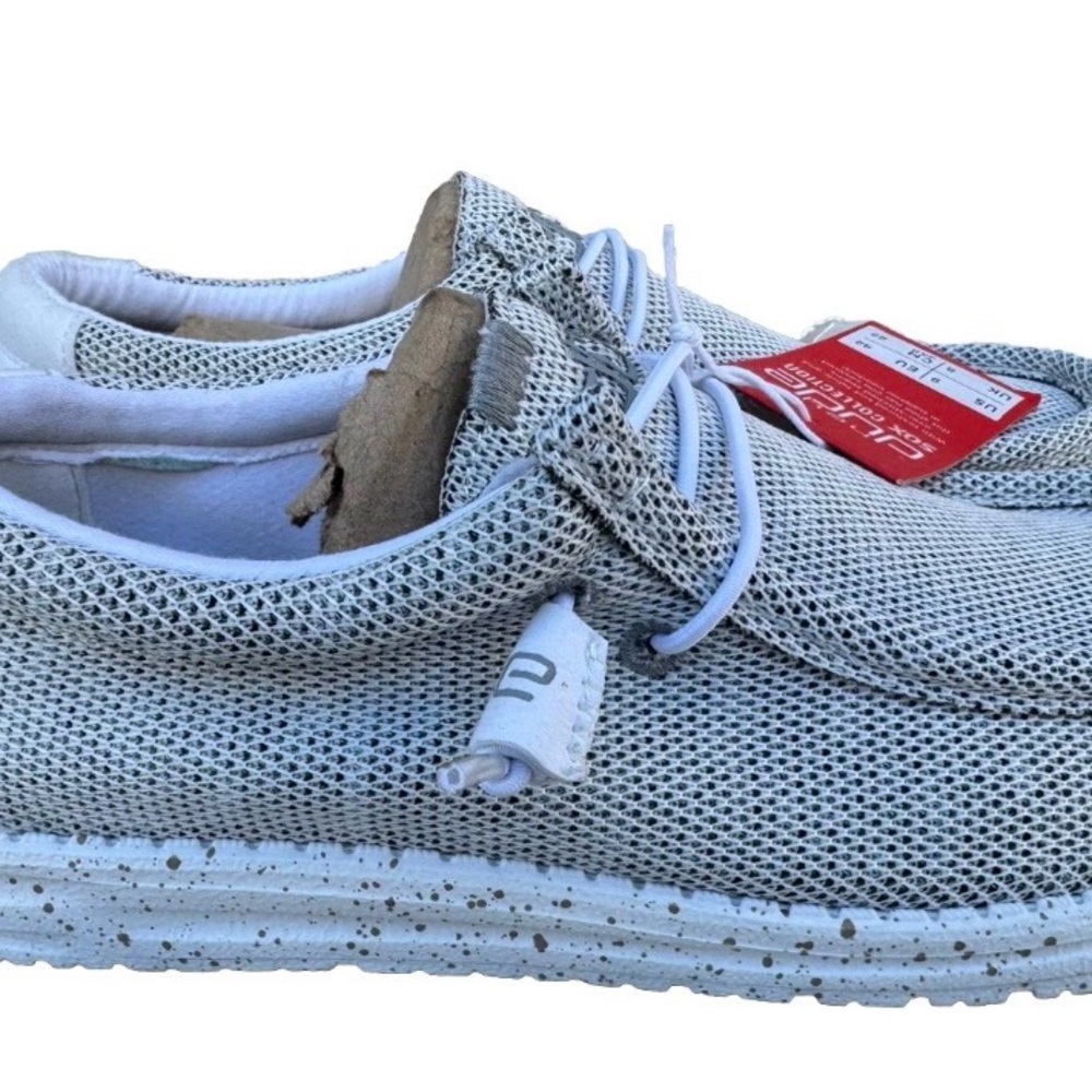 Hey Dude Wally Sox Men’s Slip-on Shoes Color Stone White Size 9 - Picture 3 of 4